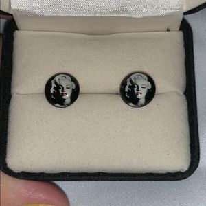 Never worn Marilyn Monroe earrings